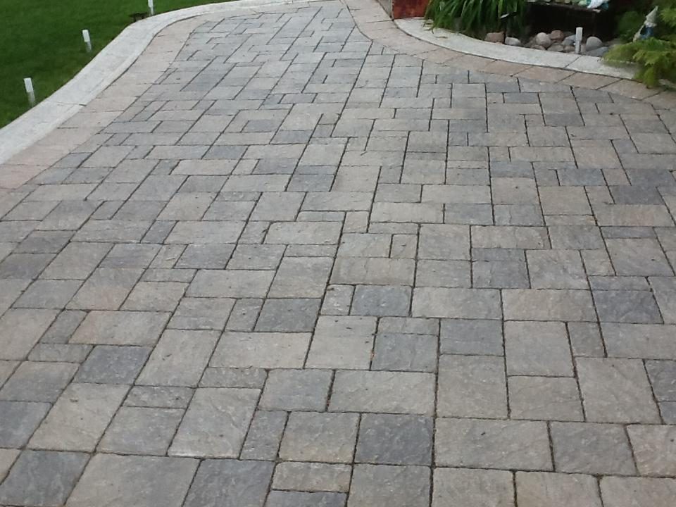 Interlock Driveway & Walkway