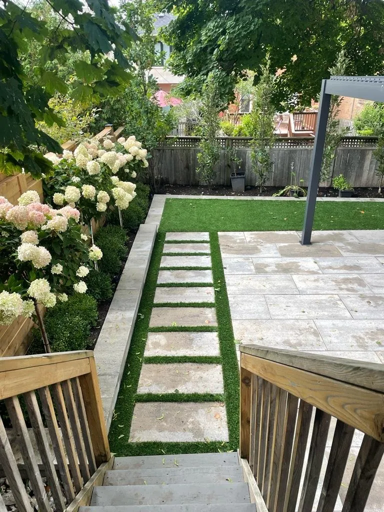 Foresthill- Latimer Avenue Landscaping Project